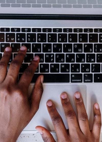 Bien choisir des mots-clés avec Strat Engine pour un référencement naturel efficace